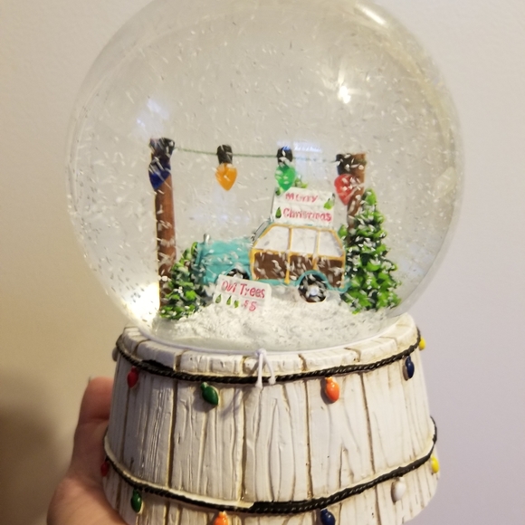 VINTAGE STATION WAGON TREE MUSICAL SNOW GLOBE - Picture 4 of 7